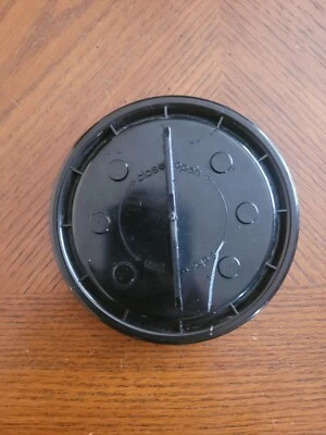 4 5/8 Volkswagen Golf Jetta Faro Luz Baja Bombilla Tapa Trasera Acceso Trasero Foto 1 de 2