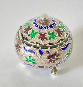 VINTAGE STERLING SILVER CLOISONNE TRINKET/PILL BOX LOVELY ENAMEL BALL FOOTED