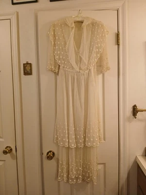 ANTIQUE EDWARDIAN DRESS CREAM COTTON NET W/EMBROIDERED DOTS VERY NICE CONDITION - Image 1 of 4