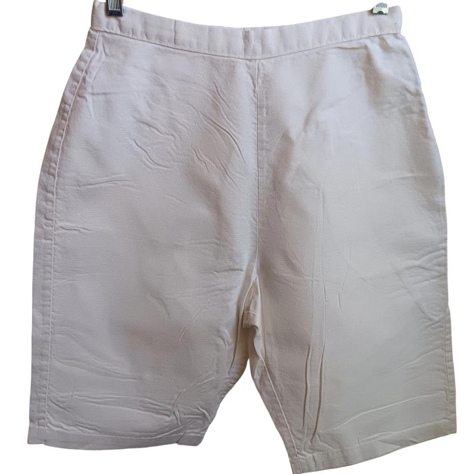 24" Waist sz 6 True Vtg 60s WHITE COTTON SIDE ZIPPER Carol Brent Womens SHORTS  - Image 1 of 4