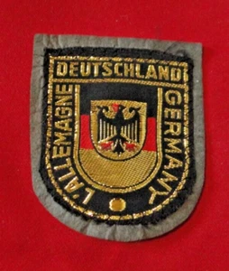 Patch Tessuti Grigio Stampa Dorato Ricamata Pays Deutschland Germany 6cmx7 CM - Picture 1 of 2