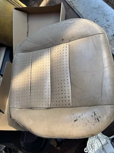 Land Range Rover Sport LR3 Bottom Seat Pan Cushion Driver Side - Picture 1 of 5