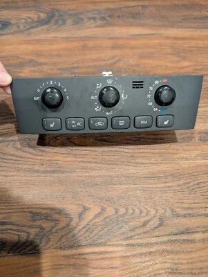 2001-2004 Volvo V40 Temperature Climate Control Assembly OEM - Image 1 of 4