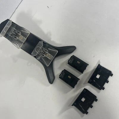 Система зарядки Energizer XBOX ONE с 2 аккумуляторными батареями *БЕЗ АДАПТЕРА ПЕРЕМЕННОГО ТОКА* - Изображение 1 из 4