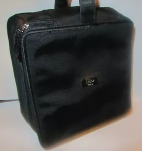 100%Genuine CDior Beauty 2 Compartments Medium Travel Makeup Bag Vanity In Black - Imagen 1 de 2