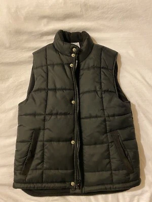 Black Old Navy Boys Vest.  Size 6 - Image 1 of 4