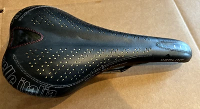 ЧЕРНОЕ ГОНОЧНОЕ СЕДЛО SELLE ITALIA GEL PRO LINK CARBON - Изображение 1 из 4