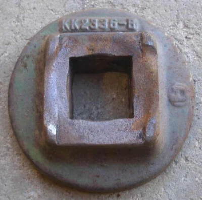 KK2336B OEM John Deere 1-Inch Square Axle Disc Harrow Gang End Washer - Image 1 of 3