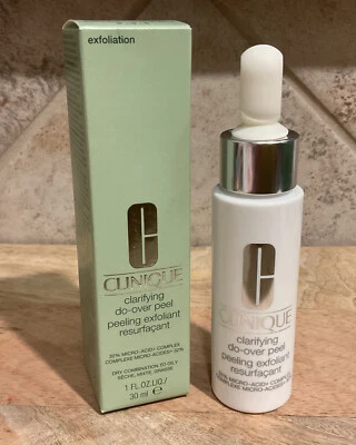 Exfoliante exfoliante clarificante CLINIQUE combinación seca a grasa 1 oz/30 ml Foto 1 de 4
