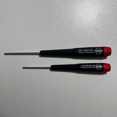 Wiha Precision Screwdriver Set – 260 / 2.5 x 50 and 261 / PH00 x 40 - Germany - Image 1 of 4