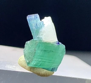 Tapa azul rara de 3,70 quilates ScaFoam color verde cristal de turmalina @AFG - Imagen 1 de 6