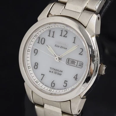 Женские часы Citizen Eco-Drive Titanium E001-S024633 Radio Solar - Изображение 1 из 4