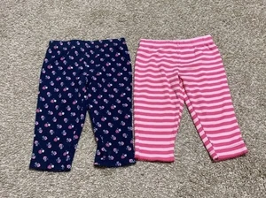 Dos pares de pantalones para niñas de 6 meses - Imagen 1 de 3