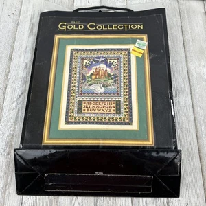 Chateau Royal # 3779 Dimensions Gold Collection - Picture 1 of 4