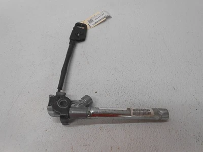 Dodge Dart 2013 2014 2015 2016 tensor de cinturón de seguridad delantero derecho pasajero Foto 1 de 4