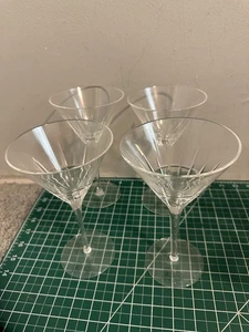 Williams Sonoma Crystal Stemware Dorset 7 3/4" Martini Glass Set Of 4 - Picture 1 of 5