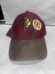 Harry Potter Mütze Hogwarts Plateau 9 3/4 verstellbar weinrot LOGO Baseball Cap - Bild 1 von 3