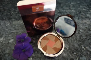Estee Lauder bronze goddess healthy glow bronzer in sunset 02 New in box - Picture 1 of 4