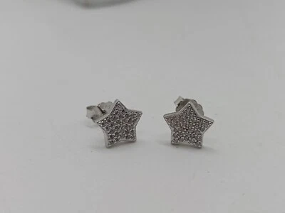 ORECCHINI A BOTTONE STELLA CON PAVE' DI ZIRCONI IN ARGENTO 925 (0386) - Immagine 1 di 4