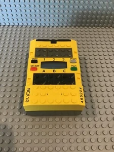 LEGO Yellow Mindstorms RCX 1.0 without Power Jack (from Mindstorms 1.5 sets) - Picture 1 of 2