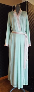 Bata vintage Vanity Fair verde menta con apliques - Imagen 1 de 8