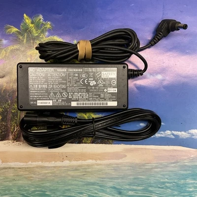 GENUINO SANKEN para Fujitsu Cargador Portátil Adaptador de CA SED80N3-24.0 64W 24V 2.65A Foto 1 de 4