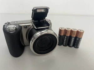 Olympus - Digital Camera SP-600UZ - 12 MP (4x AA Batteries) TESTED + FREE POST - Bild 1 von 7