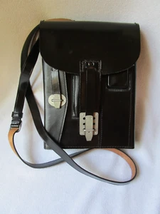 Ledertasche schwarz Umhängetasche Bundeswehr Bund 610/71 Meldetasche unbenutzt - Picture 1 of 9