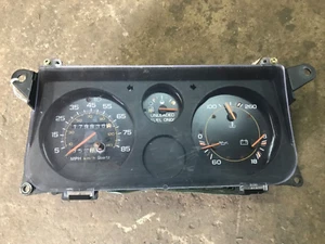 92 93 Chevy G10 G20 G30 Vandura Instrument Cluster Speedometer OEM 25088725 - Picture 1 of 2