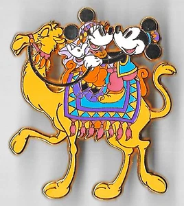 MICKEY MOUSE MINNIE PIN DISNEY TOKYO SEA ARABIAN RIDING CAMEL 2001 DESERT - Bild 1 von 1