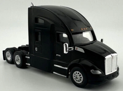 Mini plástico Kenworth T680 negro para dormir 1/87 HO Logistics 68009 3,5" Foto 1 de 3