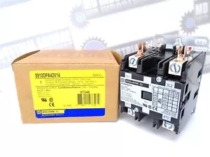 SQUARE D - 8910DPA42V14 - CONTACTOR - 40A, 2P, 7.5HP@230VAC 24V Coil -NEW in BOX - Picture 1 of 15