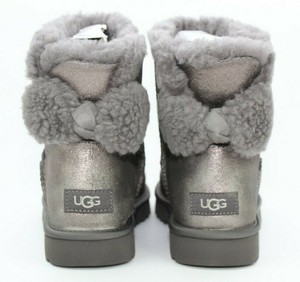 Las mejores ofertas en Plano (menos de 1 pulgadas) M Gris Botas para  Mujeres | eBay