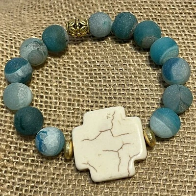 artisan stretch bracelet turquise howlite blue glass bead bracelet  - Image 1 of 4