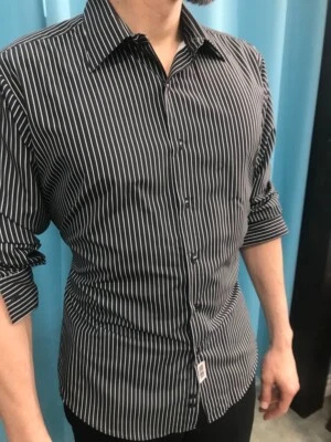 Formal Dress Shirt - Andrew Fezza  - Black w White Pin Stripe - Medium 32.5" sl — 第 1/4 张图片