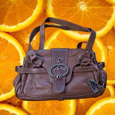Bolsa de ombro Luce Saddle bolsa com fivela decorativa que se encaixa - Imagem 1 de 4