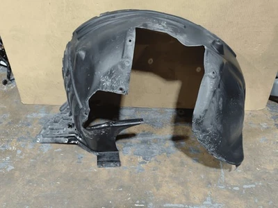 Guardabarros del lado del pasajero delantero Honda Pilot revestimiento protector contra salpicaduras fabricante de equipos originales 2016-2022 Foto 1 de 4