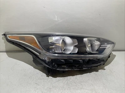 Faro halógeno pasajero derecho Kia Forte 2019-2021 OEM 2060 Foto 1 de 4
