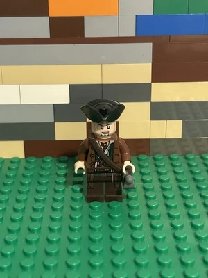 LEGO Pirates of the Caribbean Scrum Minifigure Sword Scabbard 4194 853219 POC023 - Image 1 of 2