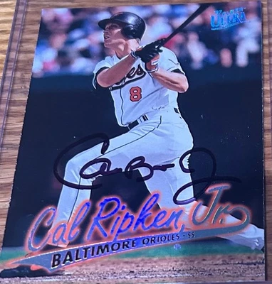 Fleer Ultra Cal Ripken Jr #11 1997 🔥 Orioles 🔥 Magnífico autógrafo ⚾️ 1/1 Foto 1 de 3