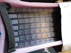 N28F010-120 INTEL 1024K ,128K x 8 CMOS FLASH MEMORY 32-PIN PLCC NOS (SINGLE) USA - Picture 1 of 12