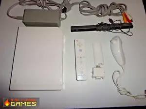 Nintendo White Wii System - GameCube Compatible - FREE SHIPPING!  42a - Picture 1 of 5