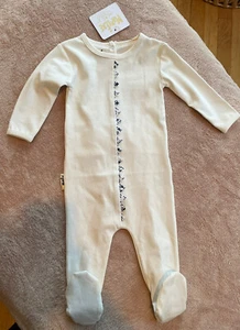Nuevo con etiquetas Maniere Niño Floral Triángulo Footie Blanco 9 Meses - Imagen 1 de 5