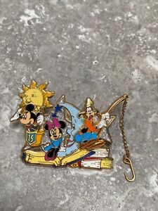 DISNEY DLRP ONCE UPON A DREAM - PARADE SERIES PIN GOOFY FISHING MINNIE MICKEY