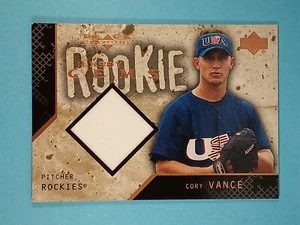 2000 Upper Deck Black Diamond edición de novato reliquia radiocontrol Cory Vance #136 - Imagen 1 de 5