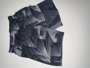 Nike Black and Gray Athletic Shorts Youth Medium dri-fit Pockets - Picture 1 of 9