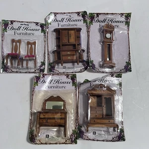 Lotto di (5) mobili vintage per casa delle bambole in legno. NOS nuovo qualche confezione usura - Foto 1 di 14