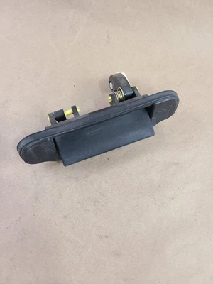 Mazda Protege 5 Protege5 2001 2002 2003 maletero desbloqueo manija liberación Foto 1 de 4