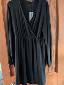 Schwarzes weiches Strickkleid in Wickeloptik Größe 12 - Bild 1 von 7