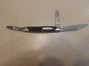 VINTAGE BUCK 3 BLADE KNIFE 4" IN LENGTH BLACK SIDES - USA - Picture 1 of 8